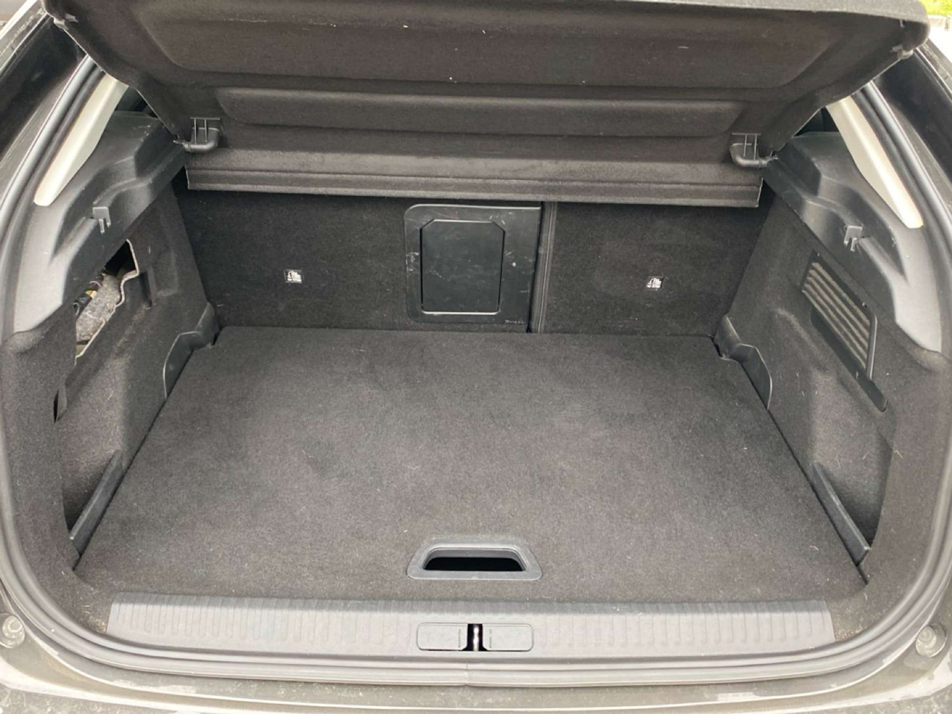 Citroen C4  III 2021 1.2 puretech Shine s&s 130cv eat8