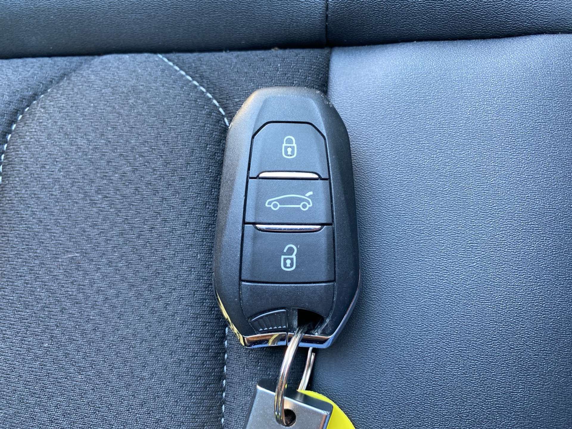 Citroen C5 Aircross  MAX – HYBRID 136 e-DCS6