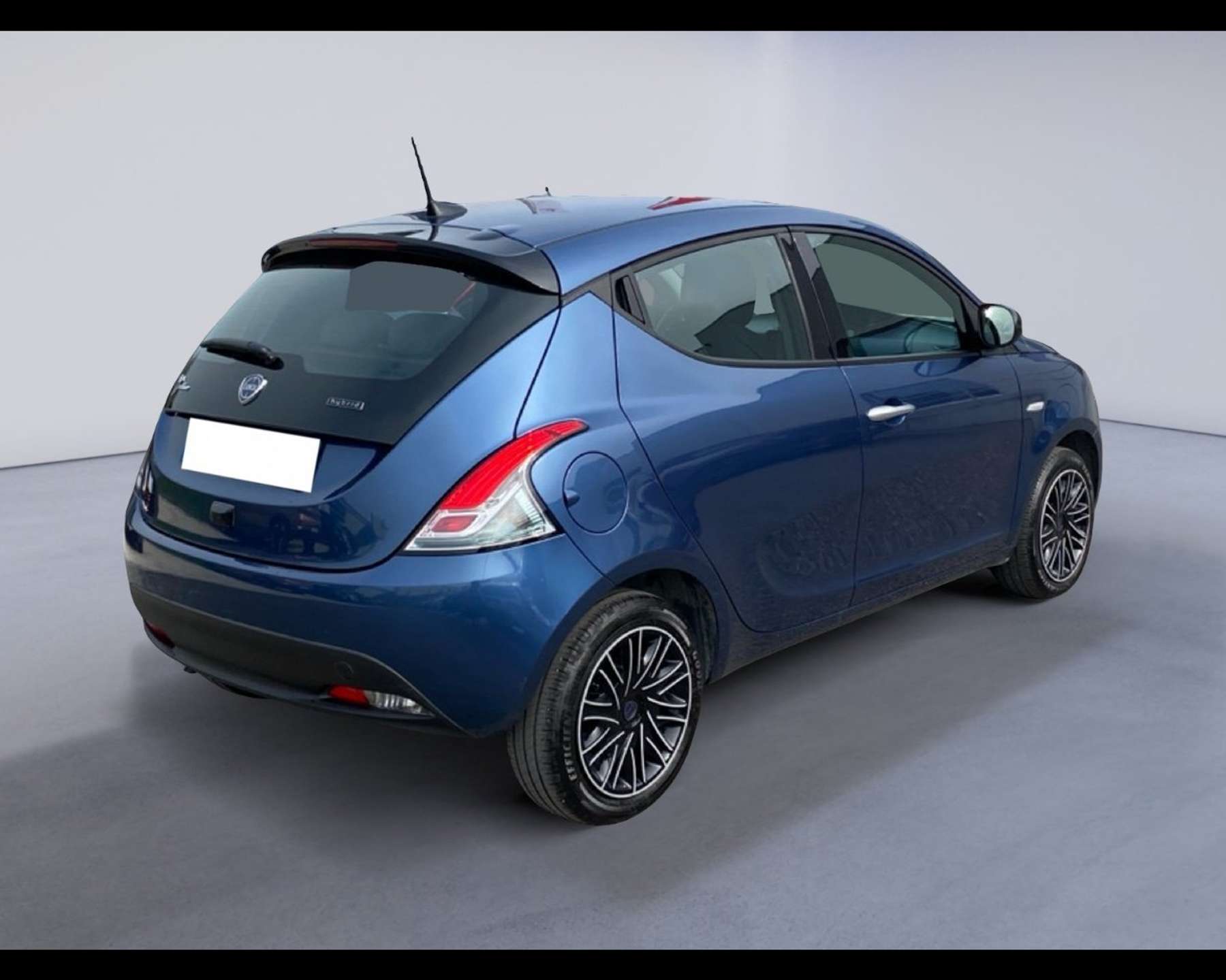 Lancia Ypsilon  III 2021 1.0 firefly hybrid Gold Plus s&s 70cv 5p.ti