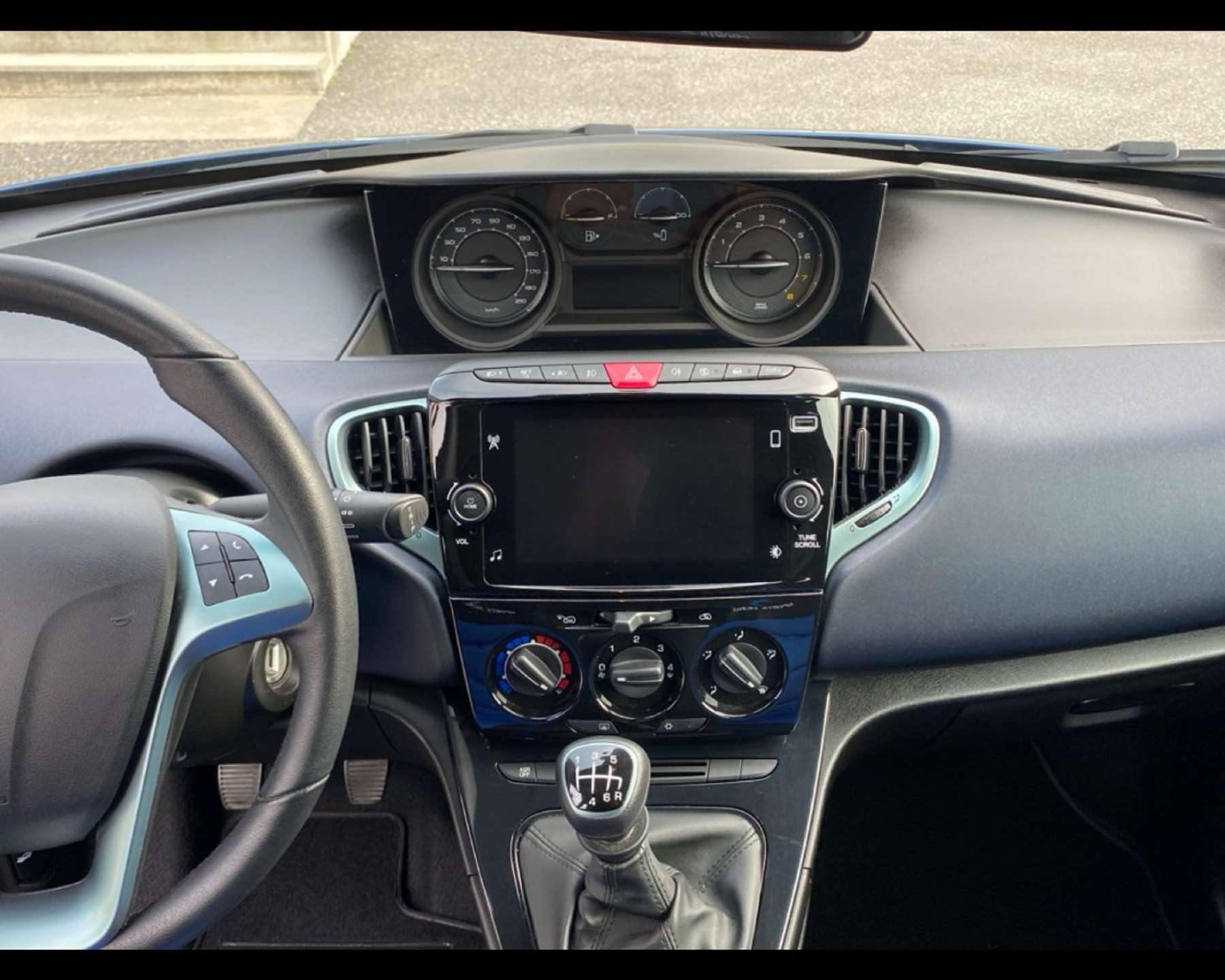 Lancia Ypsilon  III 2021 1.0 firefly hybrid Gold Plus s&s 70cv 5p.ti