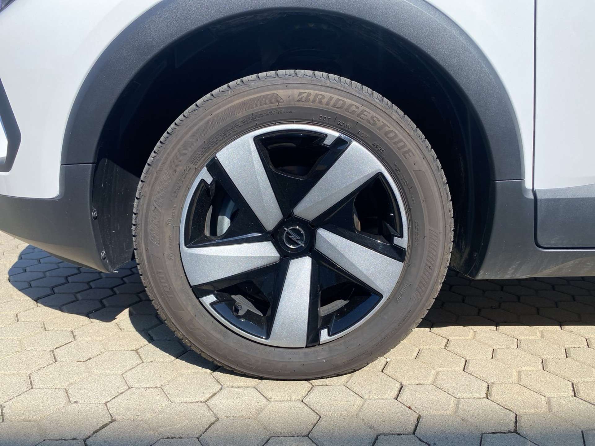 Opel Crossland  Edition 1.2 T 110cv MT6