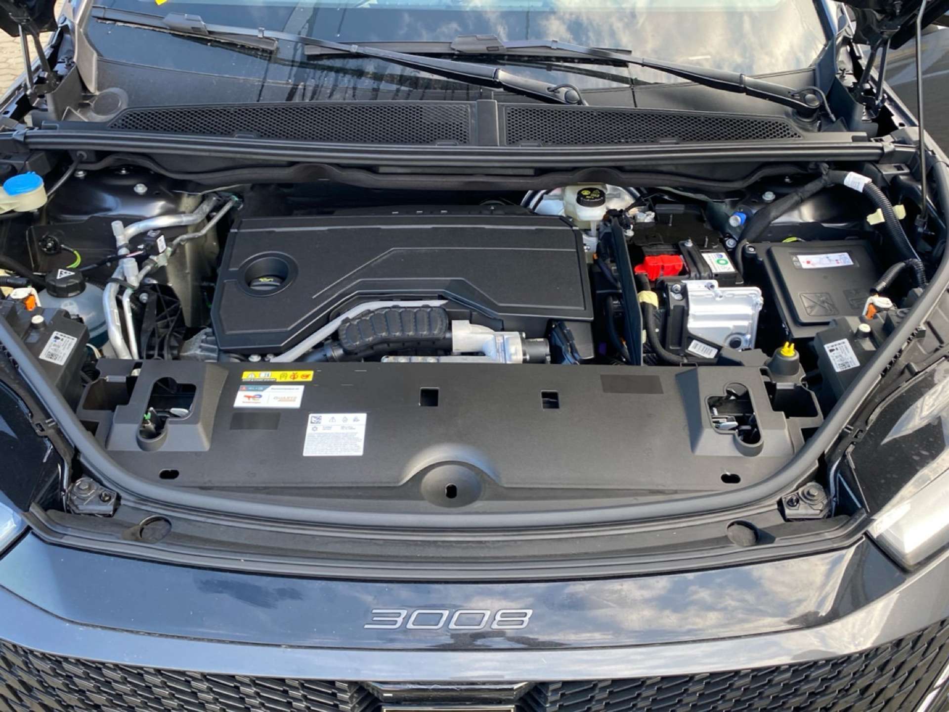 Peugeot 3008  Nuovo ALLURE – Hybrid 136 E-DCS6