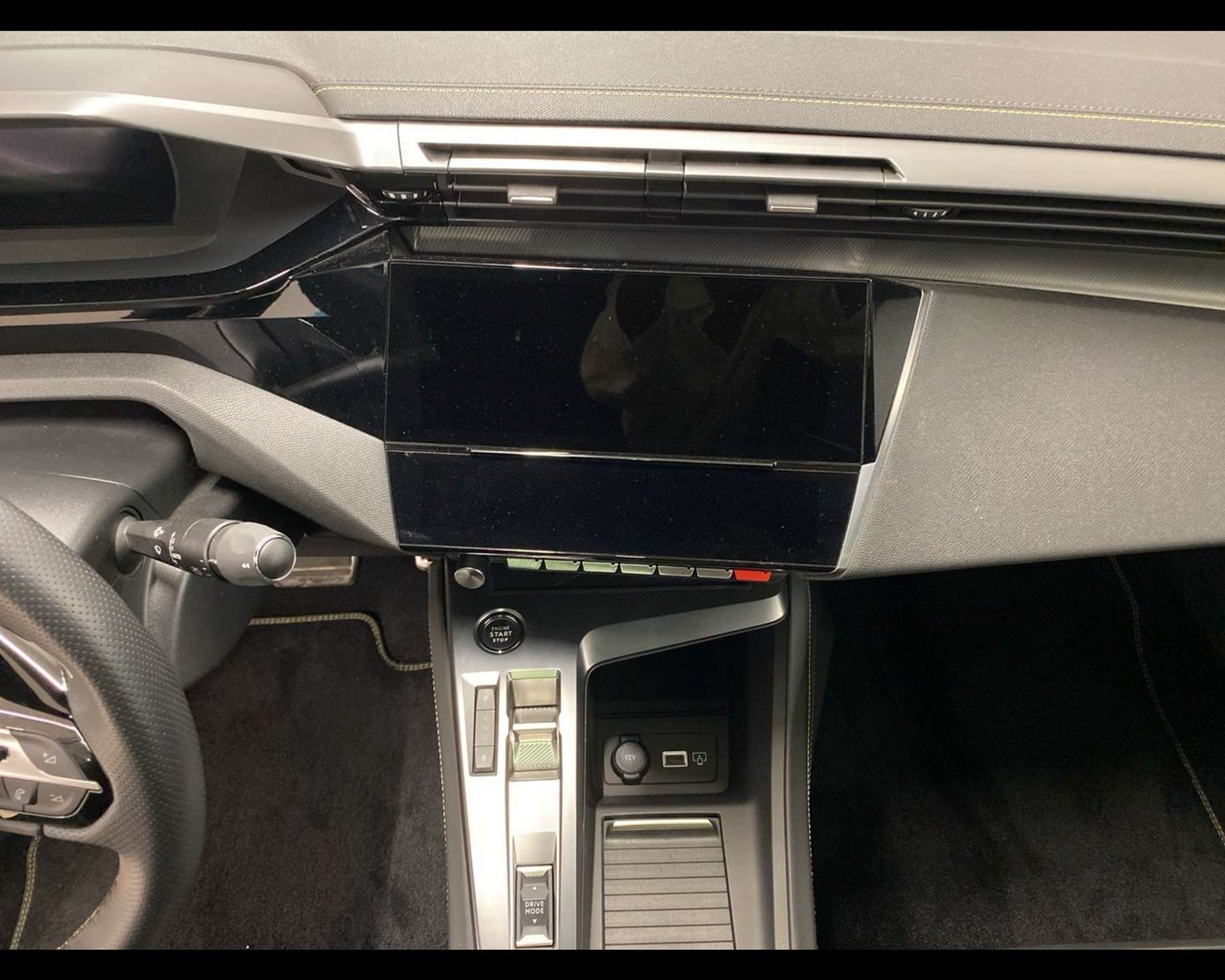 Peugeot 408  Nuova – Hybrid 225 e-EAT8 GT